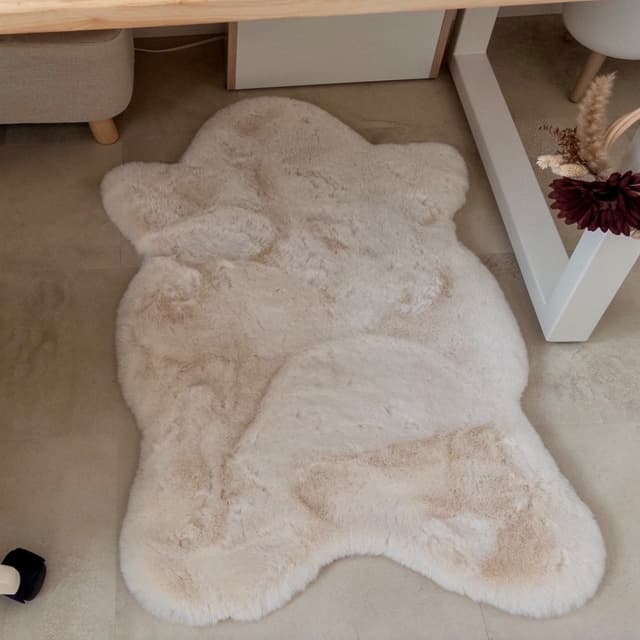 ニトリデコホーム フェイクファー アクセントマット