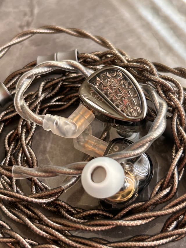 KZ ZA12 × NICEHCK Dusk Sky